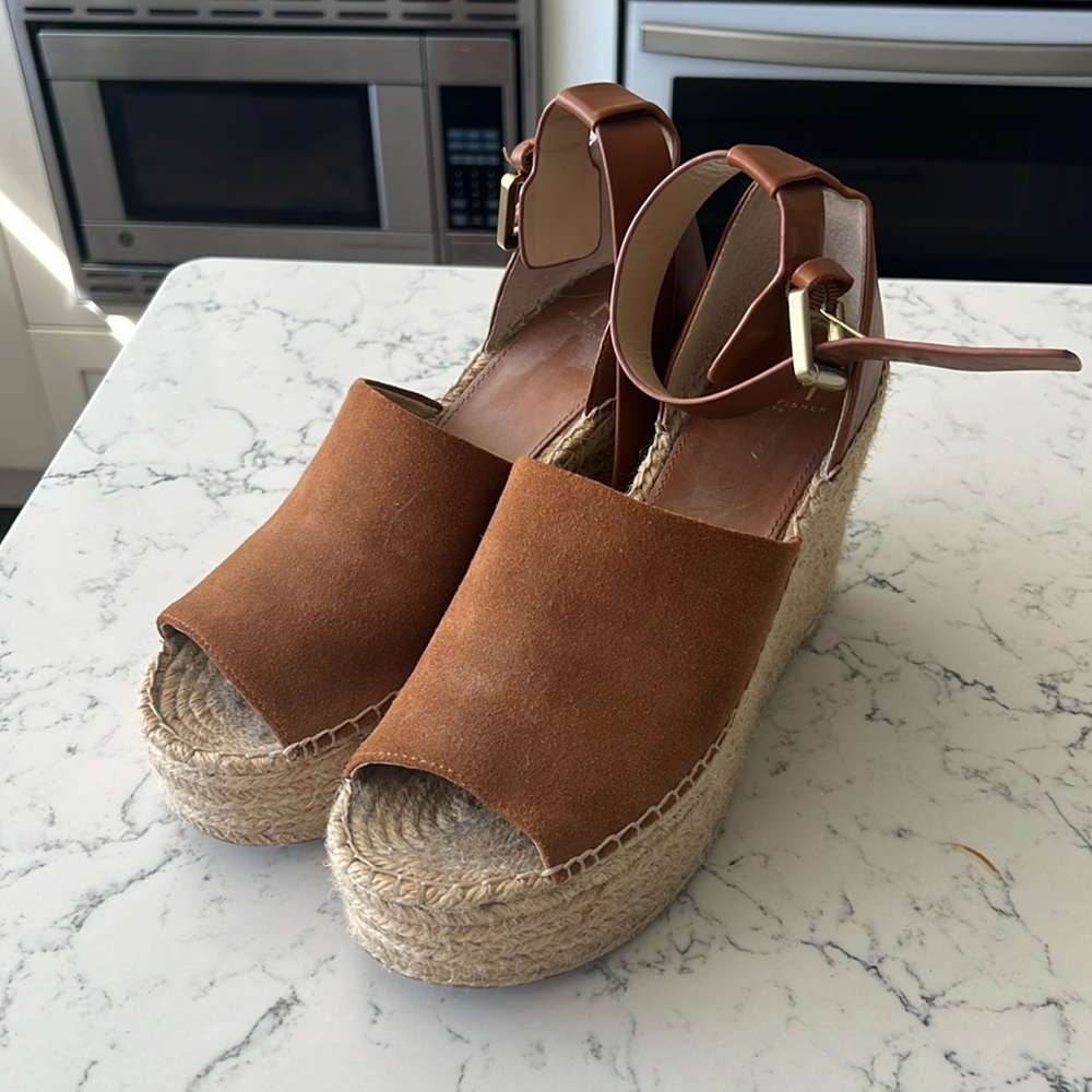 Marc Fisher Alida Platform Espadrille Women's Wedge Sandal Size 9 Camel casual